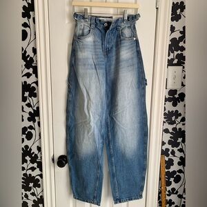 Bershka 00 balloon wide leg Jeans carpenter cool girl gorpcore 90’s